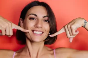 از بین بردن خط خنده؛ روشها و نکات مهم